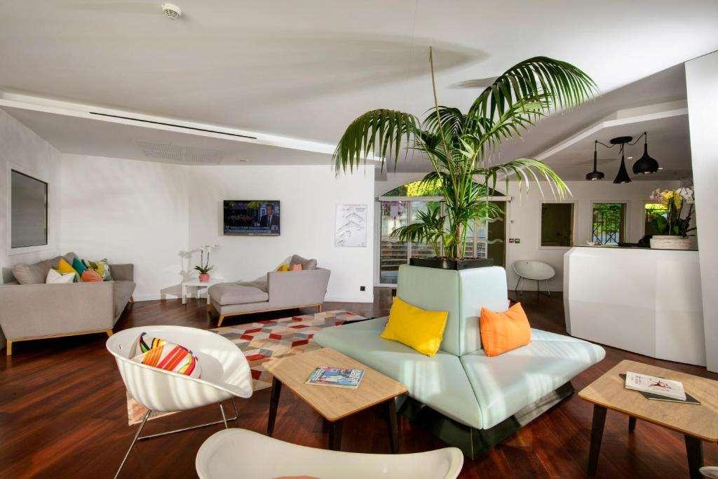 Adonis Mougins Lejlighedshotel Restaurant billede